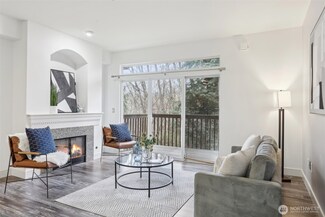 9205 122nd Ct NE Unit 2, Kirkland, WA 98033