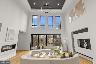 1428 Waggaman Cir, McLean, VA 22101