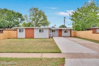 2317 49th St, Lubbock, TX 79412