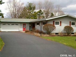 4404 Limeledge Rd, Marcellus, NY 13108