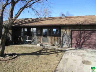 306 E 3rd Ave, Quimby, IA 51049