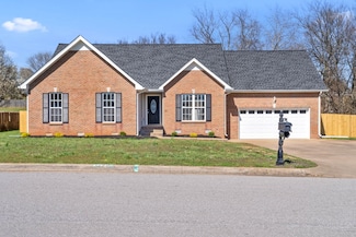 921 Glenhurst Way, Clarksville, TN 37040