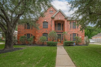 11943 Natural Bridges Ln, Sugar Land, TX 77498