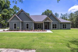 1938 Lee Rd, Salem, AL 36874