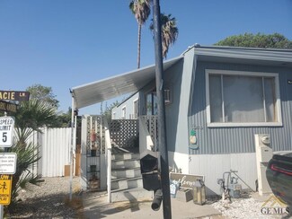 8300 Kern Canyon Rd Unit 5, Bakersfield, CA 93306