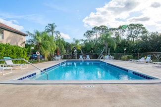2474 SE Garden Terrace Unit 504, Port Saint Lucie, FL 34952