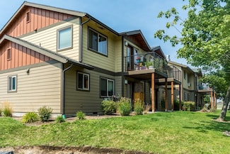 950 SW Madison St, Madras, OR 97741