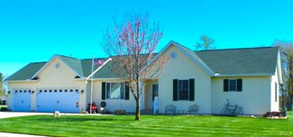 11869 Red Bud Dr, Plymouth, IN 46563