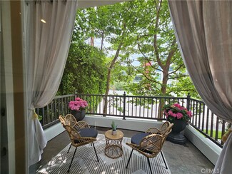 5101 Whitsett Ave Unit 105, Valley Village, CA 91607