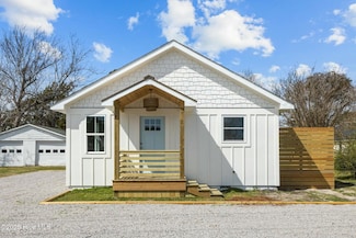 1615 Live Oak St Unit A & B, Beaufort, NC 28516