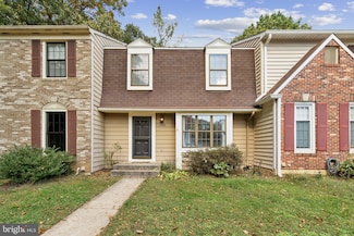 10228 Roberts Common Ln, Burke, VA 22015