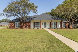 301 Dutchman Dr, Monroe, LA 71203