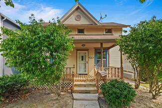 417 S Walsh St, Garrett, IN 46738