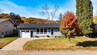 532 22nd St, Red Wing, MN 55066