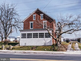 176 S Main St, Biglerville, PA 17307
