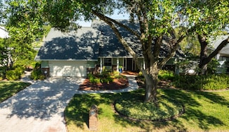 12529 Saint Charlotte Dr, Tampa, FL 33618