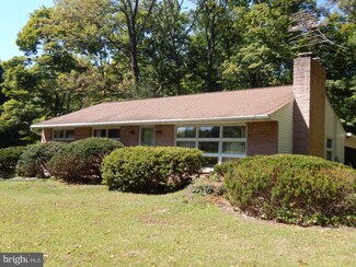 1563 County Line Rd, Gilbertsville, PA 19525