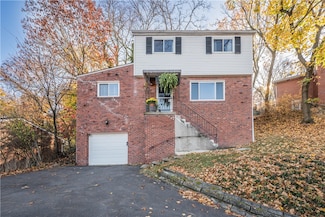 125 Susan Dr, Pittsburgh, PA 15220