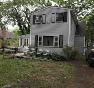 27 Atlantic Dr, Sound Beach, NY 11789