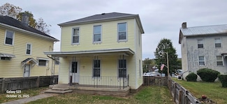 207 E 3rd St, Augusta, KY 41002