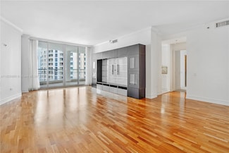 808 Brickell Key Dr Unit 3005, Miami, FL 33131