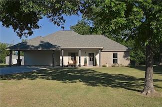 118 Oakwood Dr, Effie, LA 71331