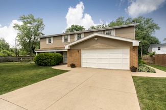 1504 Pfingsten Rd, Glenview, IL 60025