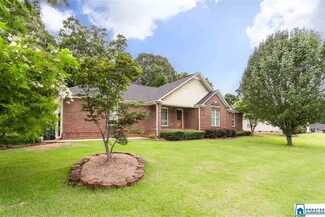 2612 Robertson St E, Gadsden, AL 35907