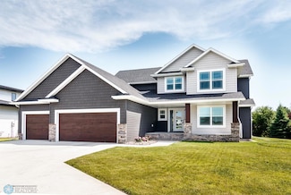 3521 Grandwood Dr N, Fargo, ND 58102