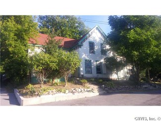 29 Main St, Antwerp, NY 13608