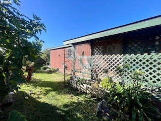 16391 Highway 101 S Unit 48, Brookings, OR 97415