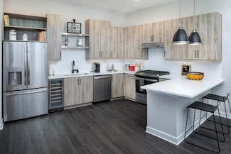 1084 Howell Mill Rd NW Unit 556, Atlanta, GA 30318
