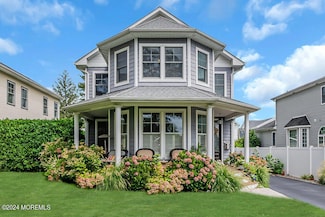 554 Essex Ave, Spring Lake, NJ 07762
