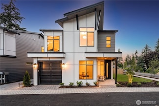 13030 NE 85th St, Kirkland, WA 98033