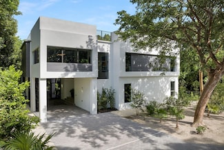 107 Point Pleasant Dr, Key Largo, FL 33037