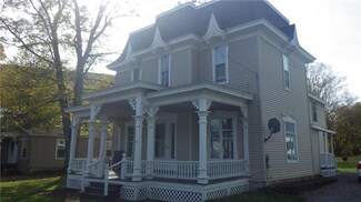 11 Mechanic St, Naples, NY 14512