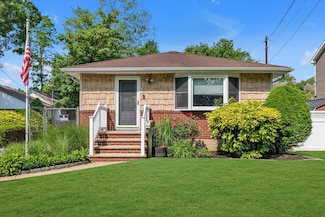 1800 Remson Ave, Merrick, NY 11566