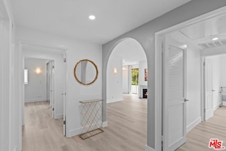 1136 S Shenandoah St Unit 201, Los Angeles, CA 90035