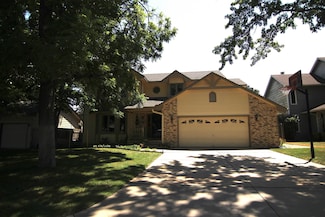 2438 S Yellowstone Ct, Wichita, KS 67215