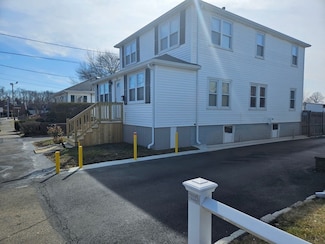 233 Quincy St, Brockton, MA 02302