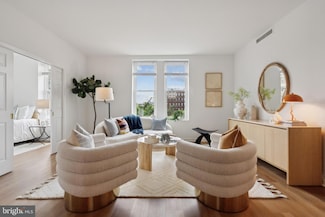 1830 17th St NW Unit 506, Washington, DC 20009