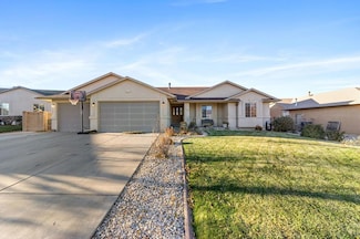 5405 Peregrine Dr, Pueblo, CO 81005