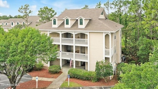3350 Club Villas Dr Unit 105, Southport, NC 28461