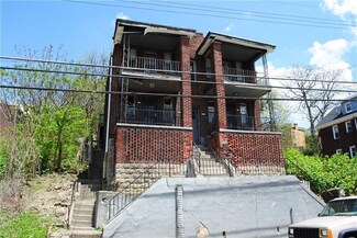 815 1/2 Clarissa St, Pittsburgh, PA 15219