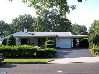 111 Timber Ln, Levittown, PA 19054