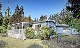 1427 Lakewood Dr, Camano Island, WA 98282