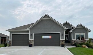 18825 Redbud Ln, Spring Hill, KS 66083