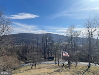 612 Mcintosh Dr, Linden, VA 22642