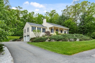 71 Fox Run Dr, Ayer, MA 01432