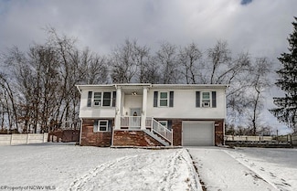 127 Hillside Dr, Buckhannon, WV 26201